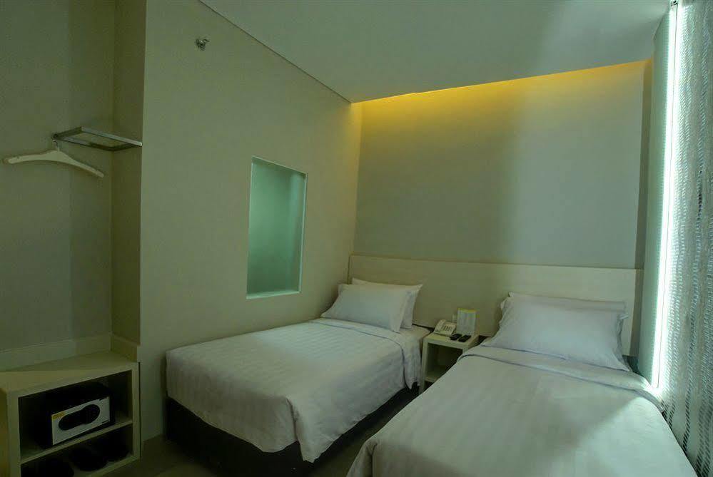 Vio Hotel Veteran Bandung Exteriér fotografie